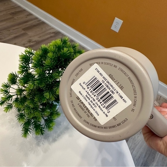 ‼️NEW‼️Stanley Quencher H2.0 Tumbler Water Bottle Mug color ash - Picture 4 of 5